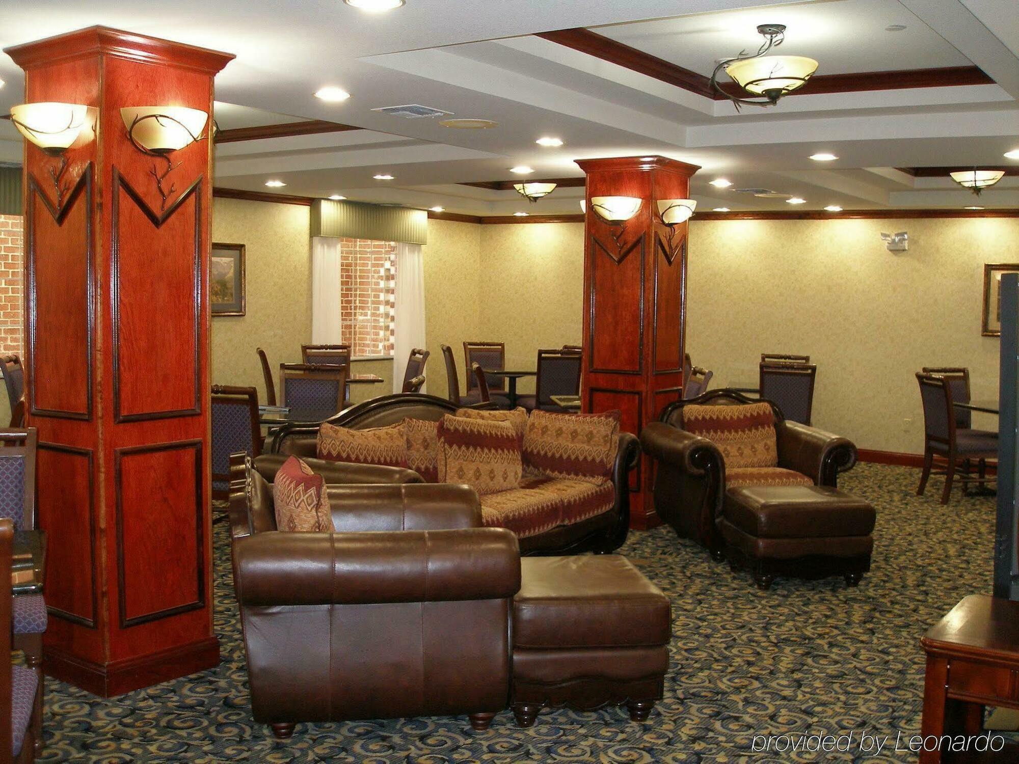 Holiday Inn Express Hotel & Suites Pampa By Ihg Exterior photo